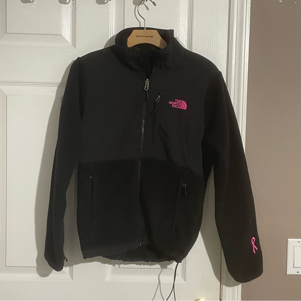 The North Face Jacket Womens Small Breast Cancer Awareness Edition Embroidered